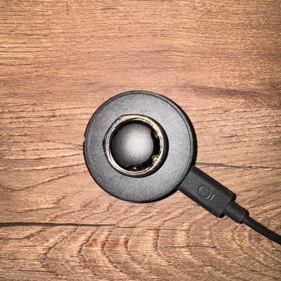 Oura Ring - Picture 5 of 6